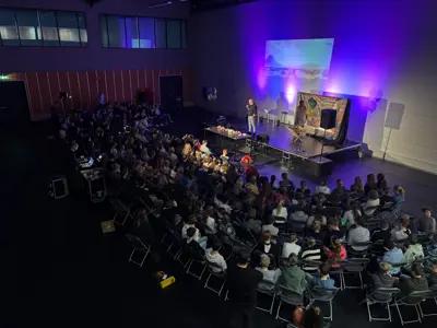 Kerstviering Agnieten College: “Welcome to the Party”